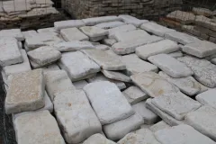 38 Bianco Burattato a Lastrame